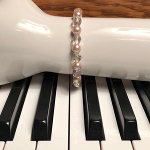 Beaded stretch bracelet